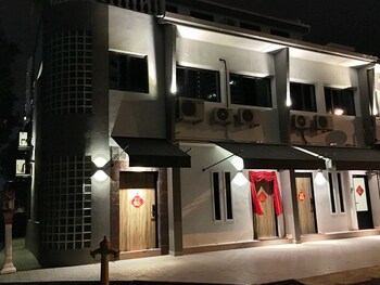 ibook4 deluxe 2 bedroom gurney suite by ibook homestay