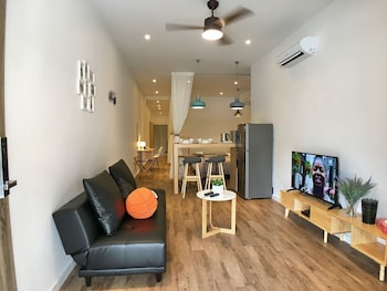 ibook4 deluxe 2 bedroom gurney suite by ibook homestay