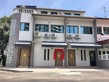 ibook4 deluxe 2 bedroom gurney suite by ibook homestay