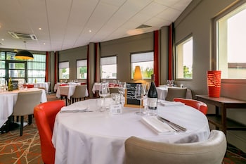 kyriad prestige beaune le panorama