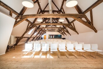 liege youth hostel