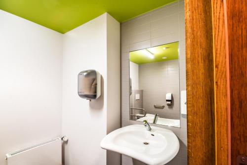 liege youth hostel