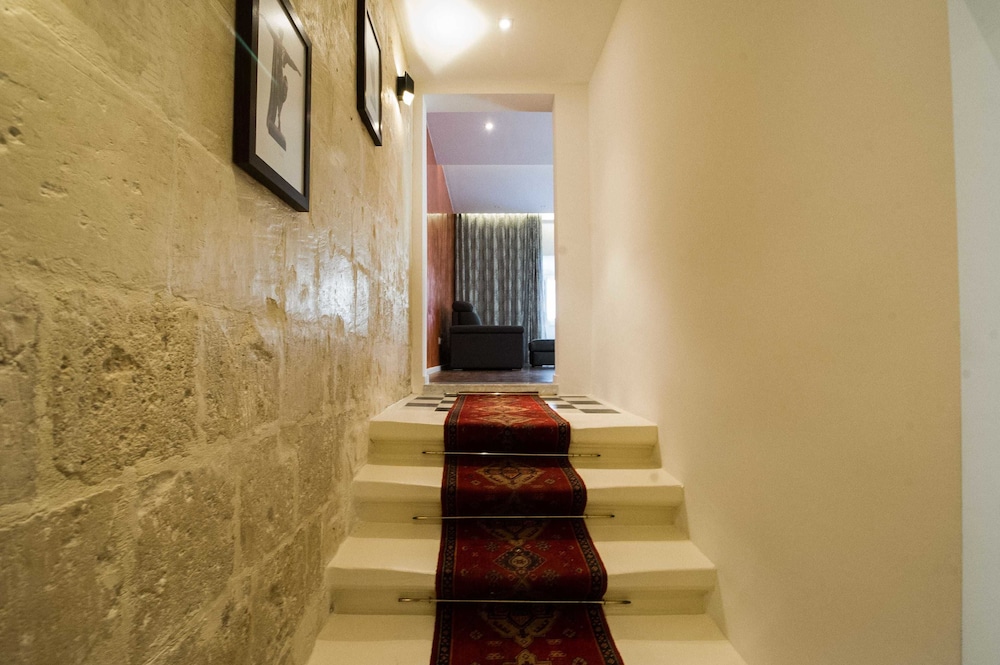 u collection suites and apartments