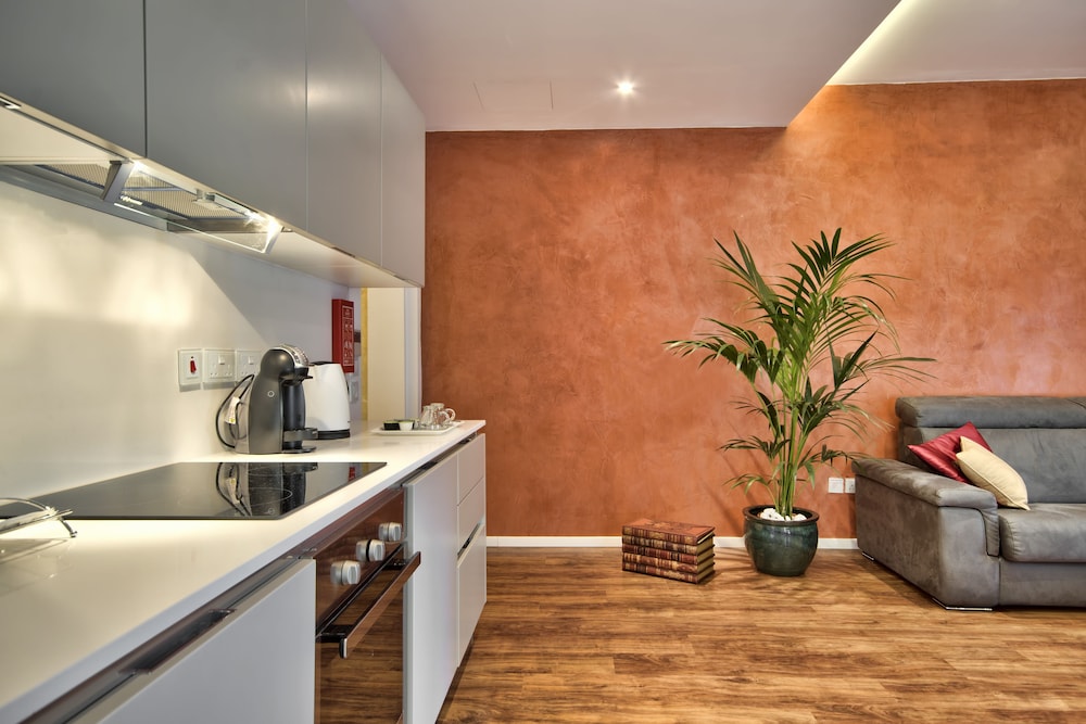 u collection suites and apartments