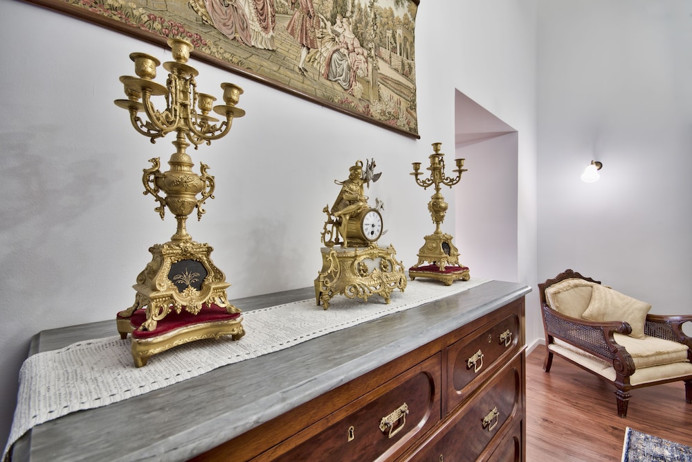 u collection suites and apartments