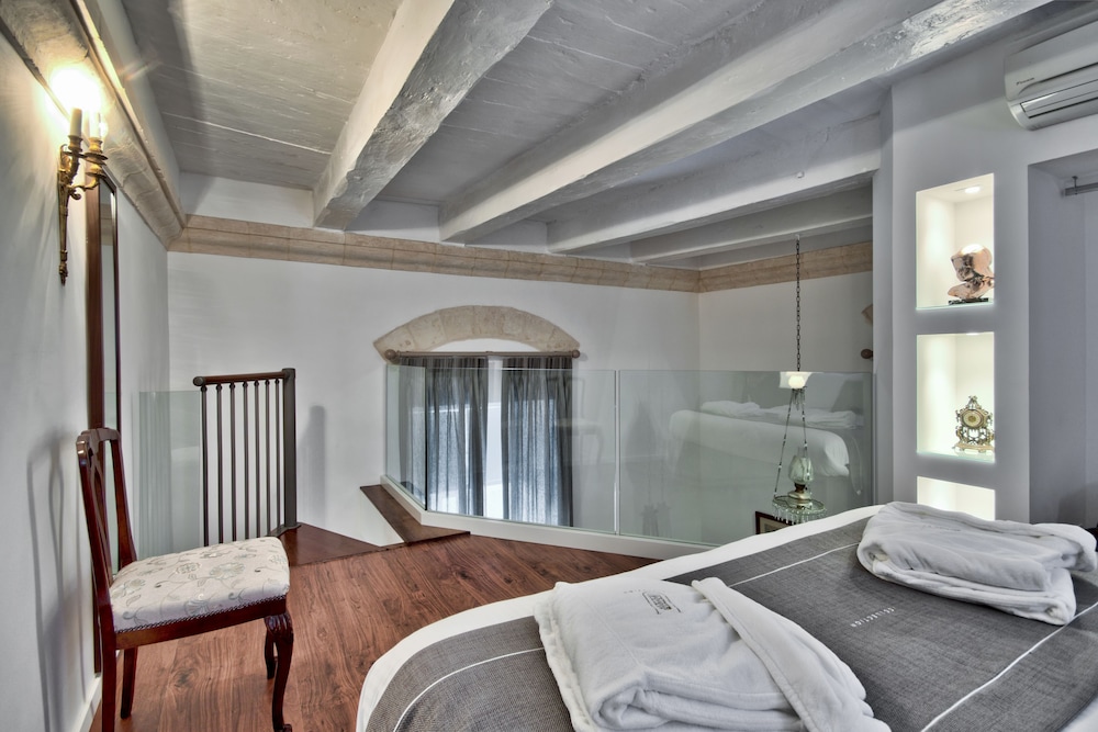 u collection suites and apartments