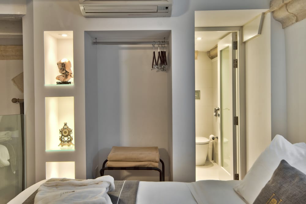 u collection suites and apartments