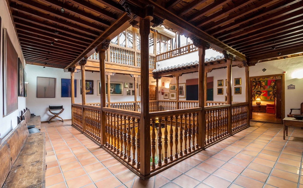 hotel palacio de santa ines