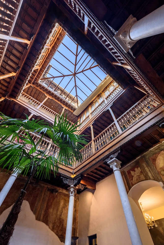 hotel palacio de santa ines