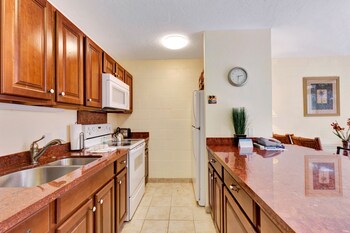 castle kona bali kai