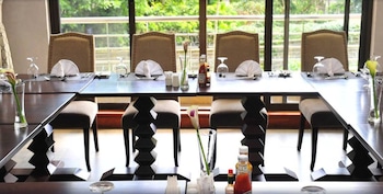 gemsuites hotel and apartments riverside