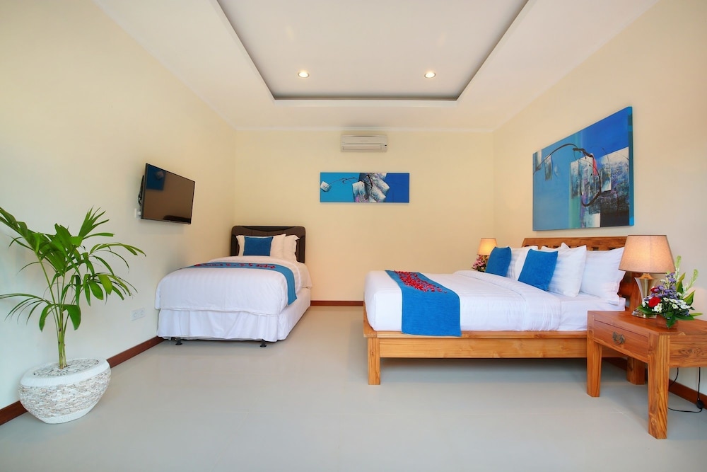 nicola villa seminyak beachside