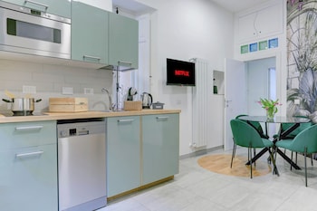 santi quattro apartment and rooms colosseo