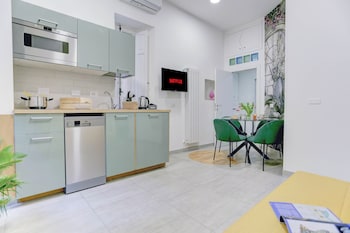 santi quattro apartment and rooms colosseo