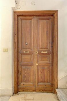 santi quattro apartment and rooms colosseo