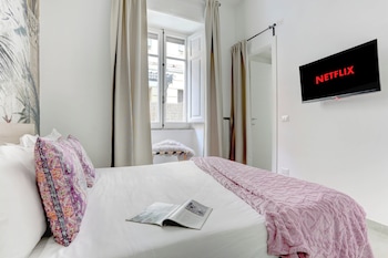 santi quattro apartment and rooms colosseo