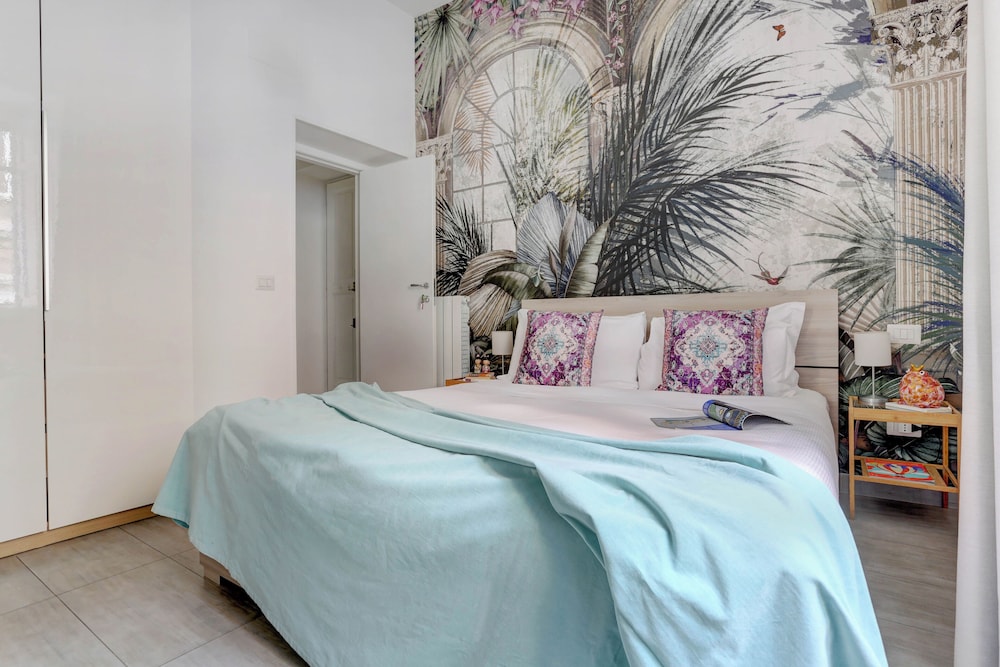 santi quattro apartment and rooms colosseo