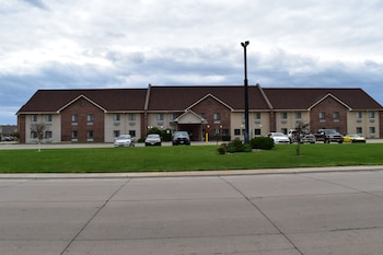 Days Inn By Wyndham Grand Island,Hall County>>Grand Island,2 star