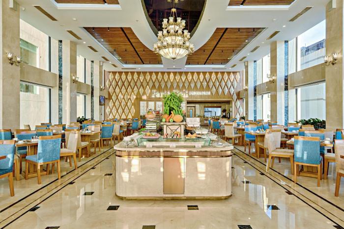 paris deli danang beach hotel