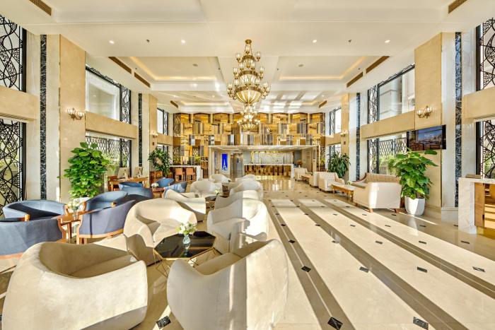 paris deli danang beach hotel