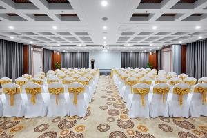 paris deli danang beach hotel