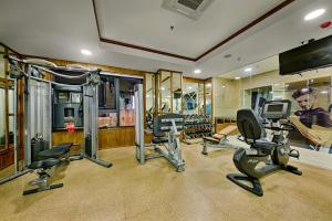 paris deli danang beach hotel