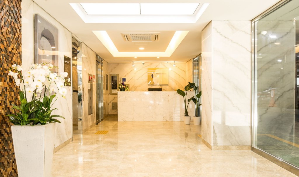 sleep with your own pet only the petel