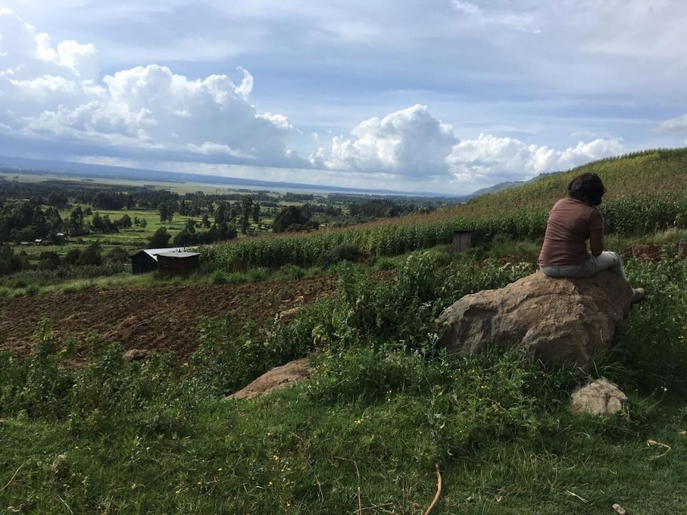 samawati lakeside cottages