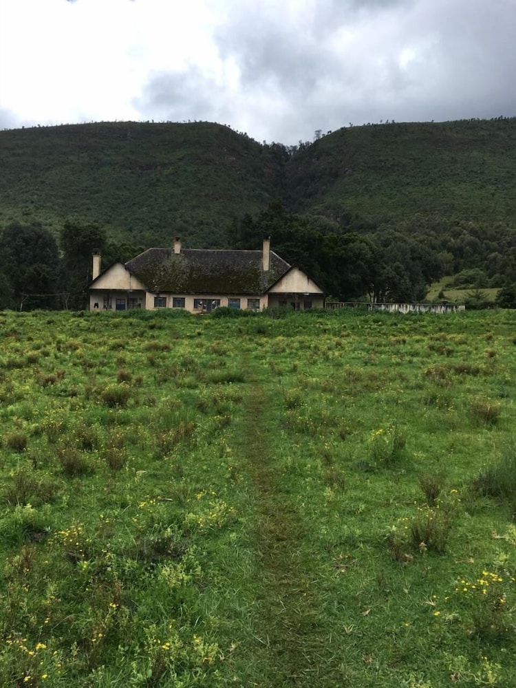 samawati lakeside cottages
