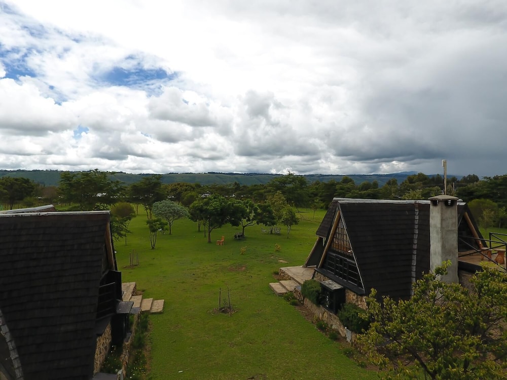 samawati lakeside cottages