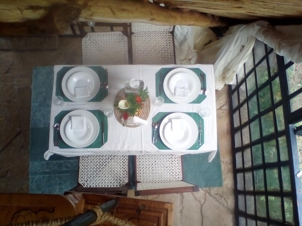 samawati lakeside cottages