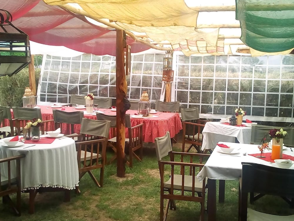 samawati lakeside cottages