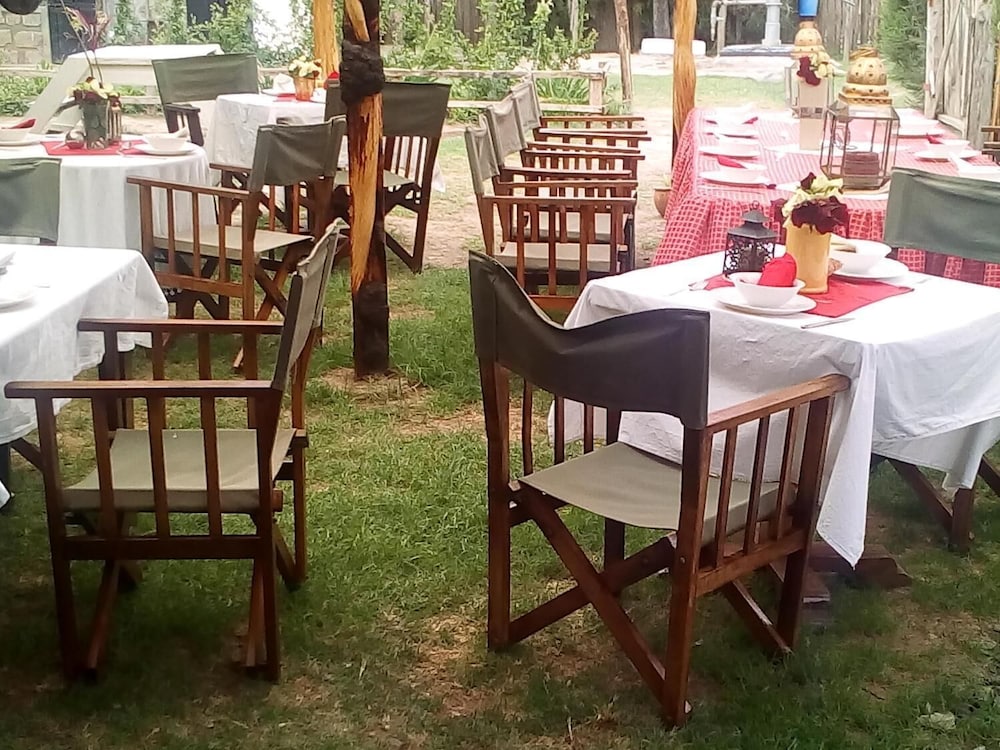 samawati lakeside cottages