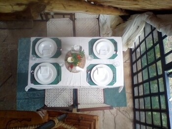 samawati lakeside cottages