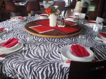 samawati lakeside cottages