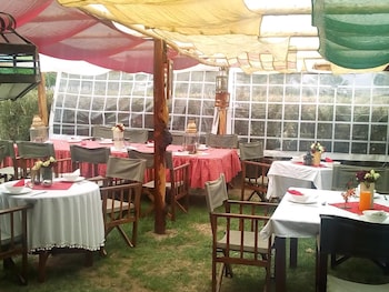 samawati lakeside cottages