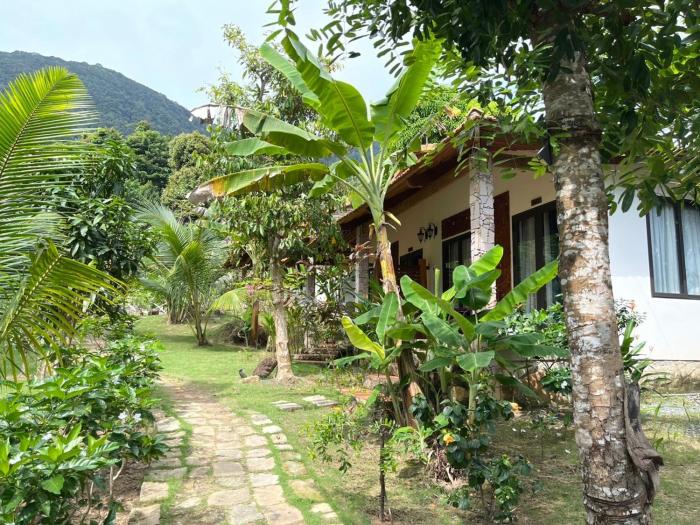 freedom beach resort