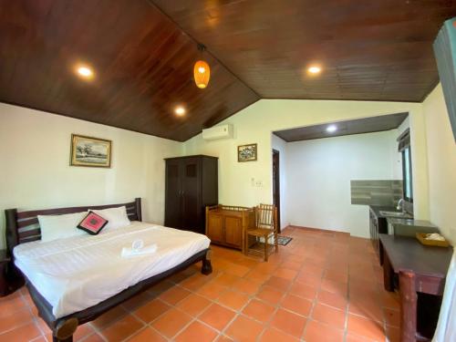 freedom beach resort