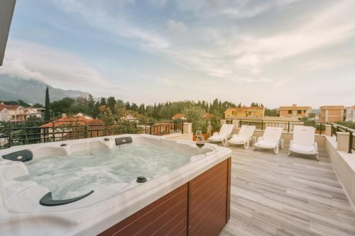 villa royal apartments