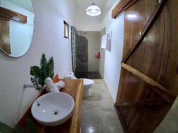 Hotel Buddha San Juanillo,Guanacaste>>Canafistula,2.5 star