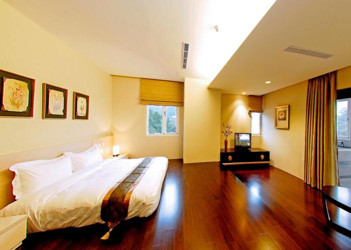 sun moon lake karuizawa villa bandb