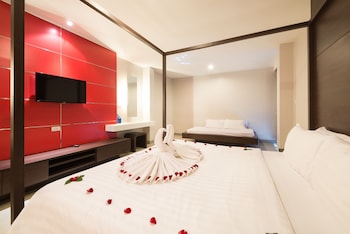 alfresco phuket hotel