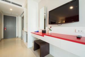 alfresco phuket hotel