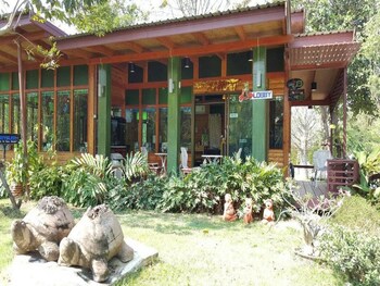 Nung Ni Bangkonthi,Bang Khonthi>>Amphawa,3 star