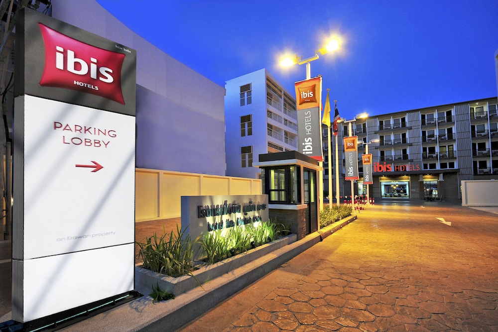 Ibis Phuket Kata,In Karon (Kata Beach),4 star