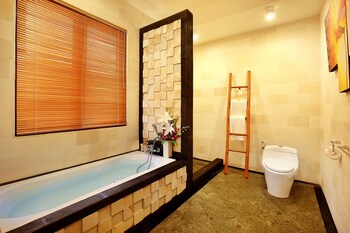 villa de liza seminyak beachside