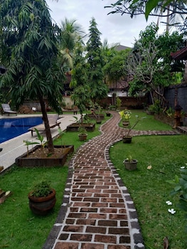 Mahalini Villa 3,,3 star