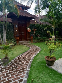 Mahalini Villa 3,,3 star