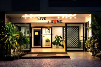 aparthotel live at home sukhumvit 105