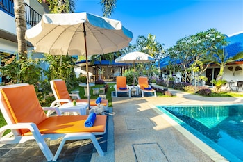 Phuket Airport Hotel,Near Sirinat National Park,3 star